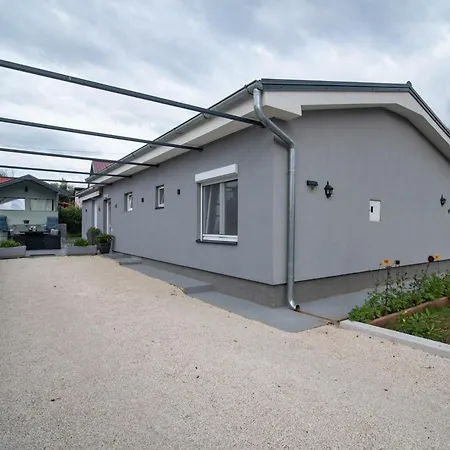 Apartament Rosie Valbandon